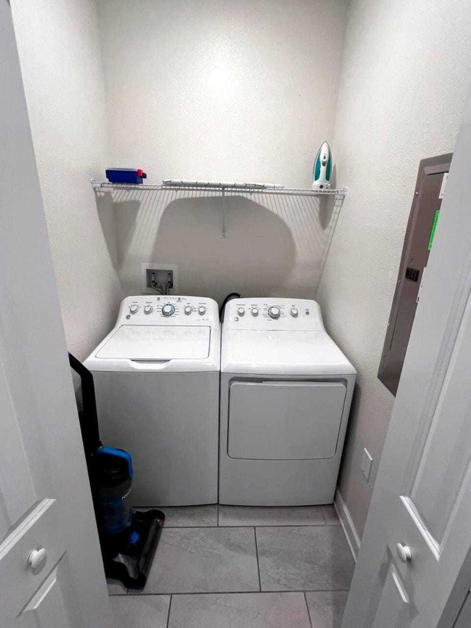 Spacious 5BR Villa w/ Private Pool Near Disney & Orlando! House in Kissimmee