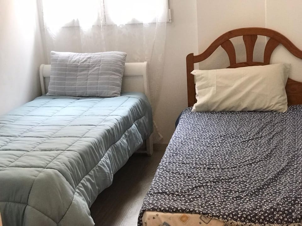 Apartamento 2 Hab Adaptado con AC junto al Hospital Arnau Apartment in Valencia