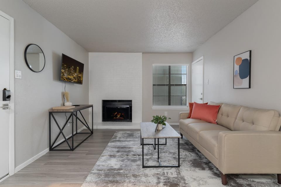 The Landry 214 Spacious and Cozy 1 Bedroom 1bth Apartment in Arlington