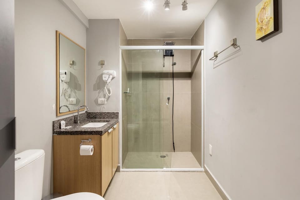 Shower, Bathroom, towels