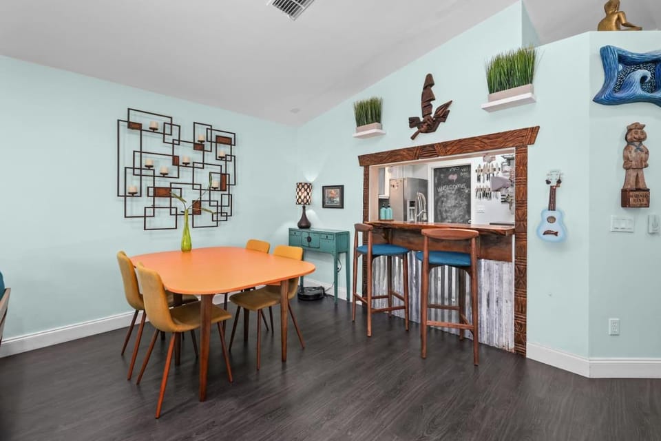 PrivateTropical Oasis in Jax Beach House in Jacksonville Beach