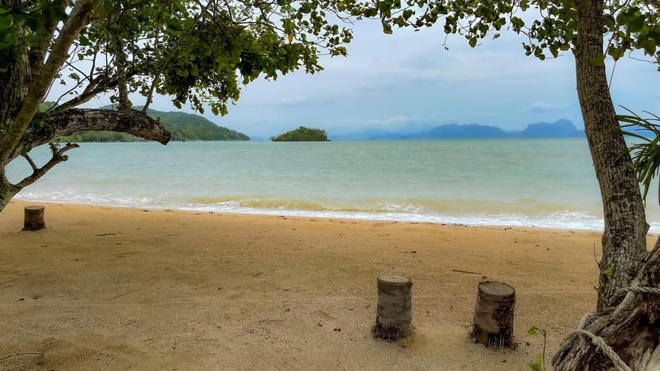 Natural landscape, View (from property/room), Beach