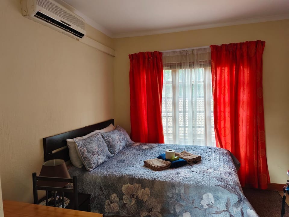 Bed, Bedroom, air conditioner