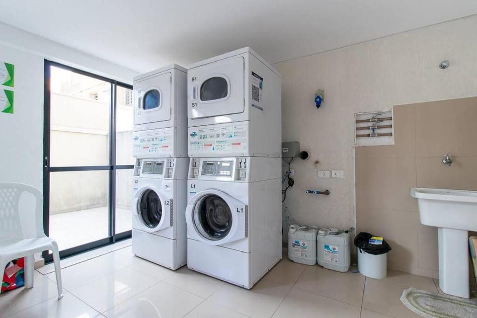 Studio no coração de Curitiba, ao lado do Shopping Apartment in Curitiba