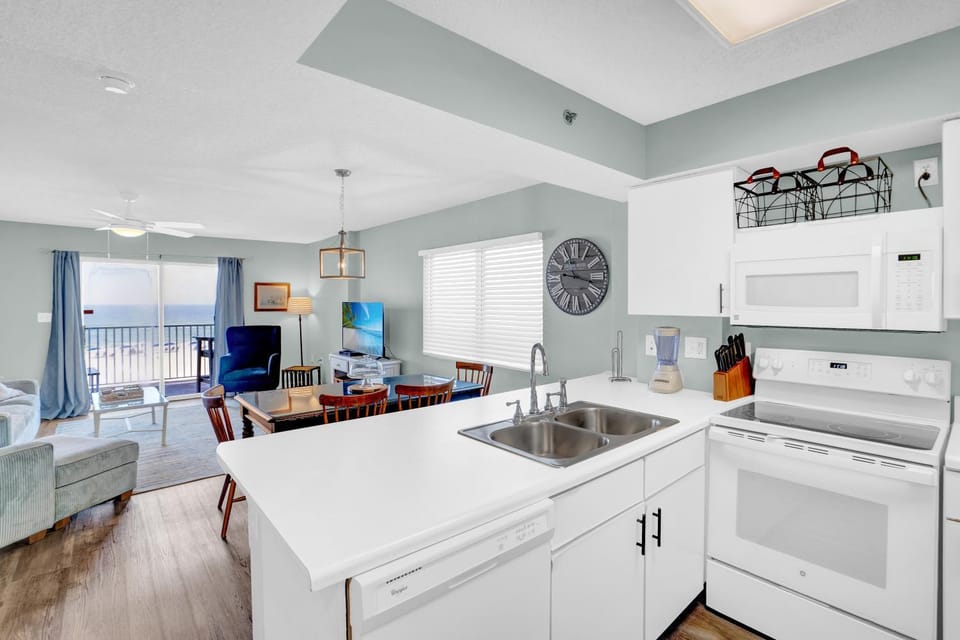 Four Winds 304 by Vacation Homes Collection Apartment in Orange Beach
