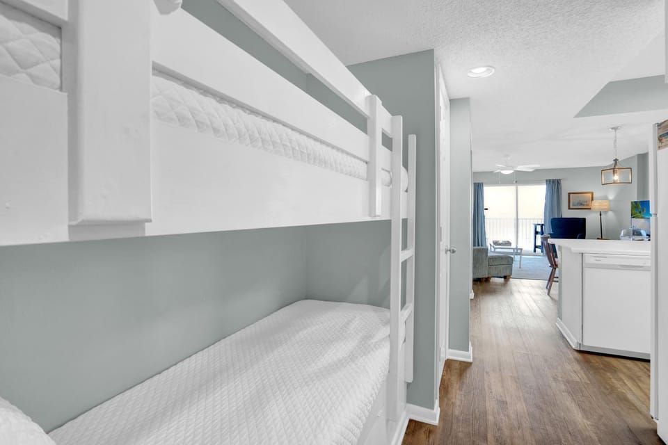 Four Winds 304 by Vacation Homes Collection Apartment in Orange Beach