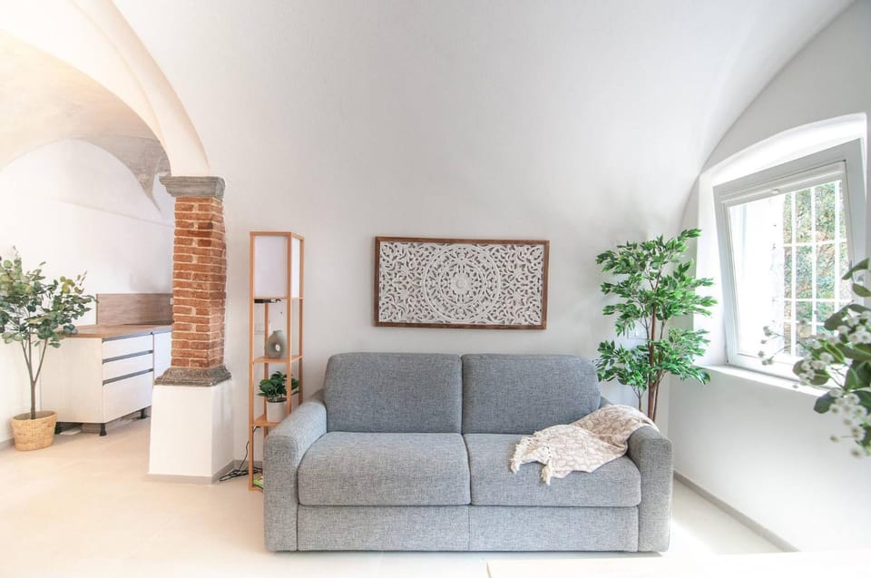 Communal lounge/ TV room, Living room, Seating area, furniture