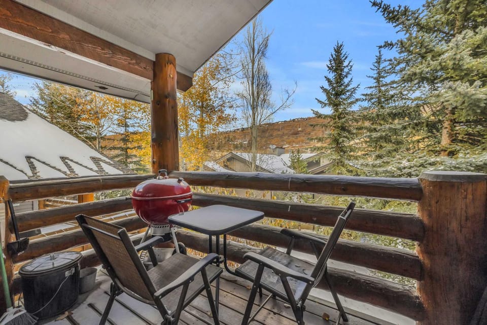 Central Park City Getaway with Private Hot Tub House in Park City
