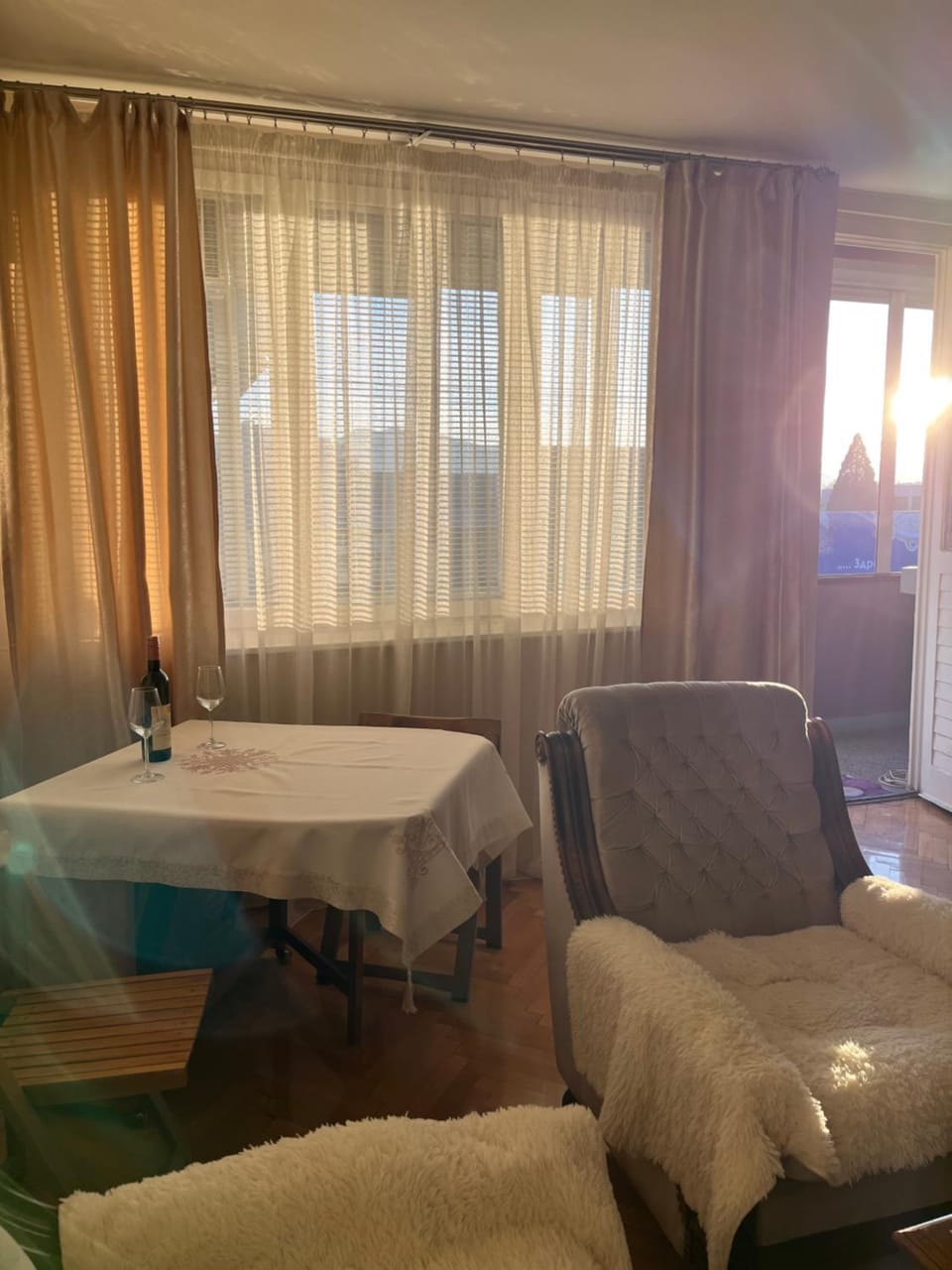 Living room, Dining area