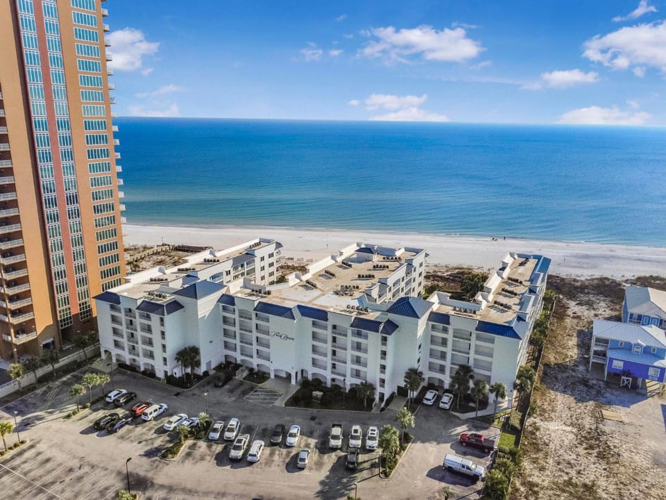 Palm Beach 21C by Vacation Homes Collection Apartment in Orange Beach