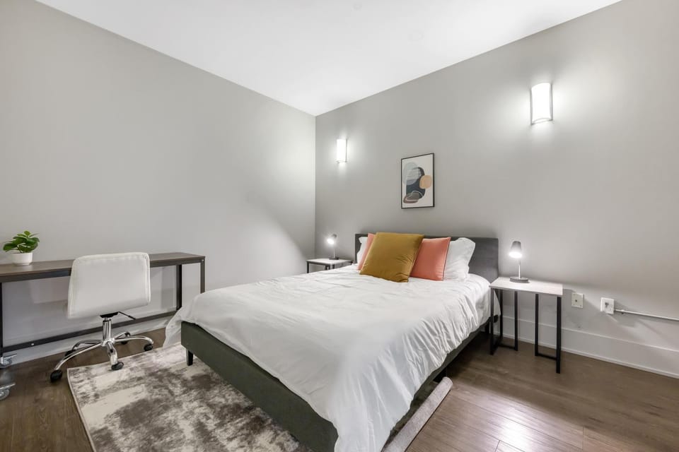 Towers at Opop 604 Spacios and Cozy 2 bd 1 b Apartment in Saint Louis