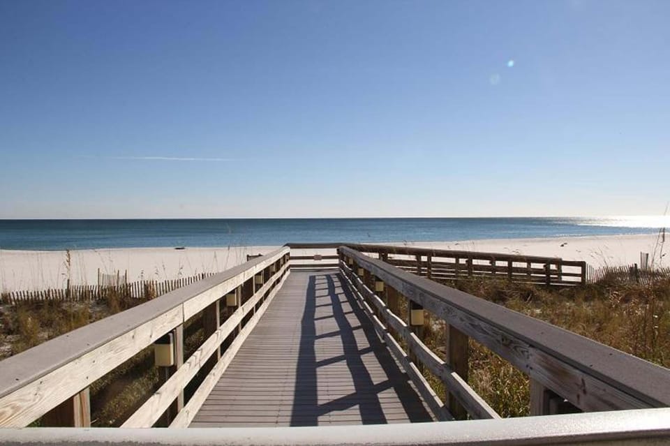 Pelican Pointe 805 by Vacation Homes Collection Apartment in Orange Beach