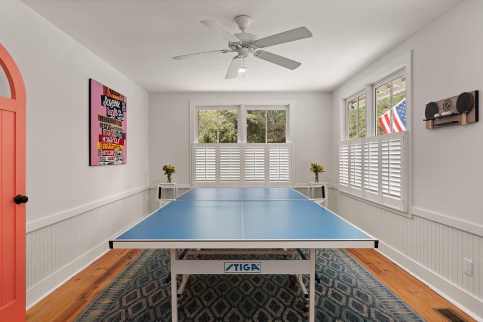 The B.E.A.C.H. House. - 540 Magnolia Ave House in Saint Simons Island