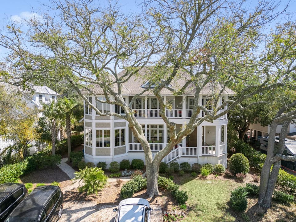 Sunset Peak - 1928 Ocean Road House in Saint Simons Island