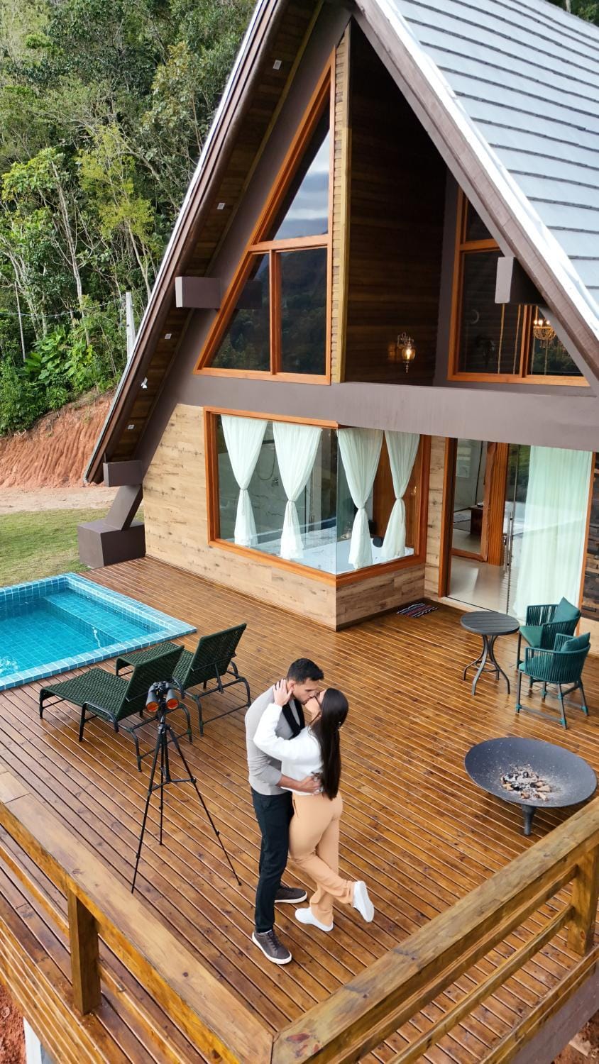 Patio, Day, Natural landscape, Garden, Dining area, Swimming pool, Swimming pool