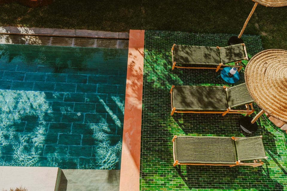 Garden, Pool view, Swimming pool, Swimming pool, sunbed