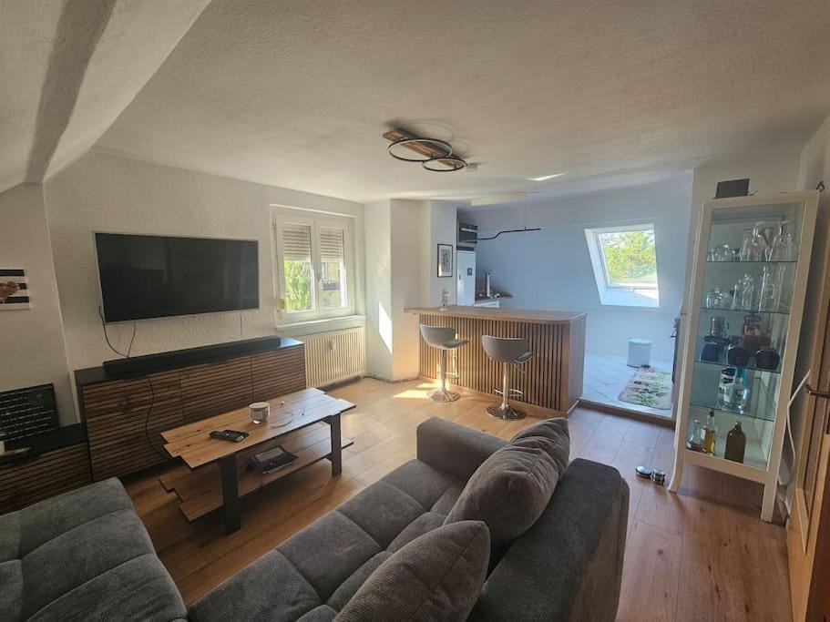 Communal lounge/ TV room, TV and multimedia, Living room, Seating area, Evening entertainment