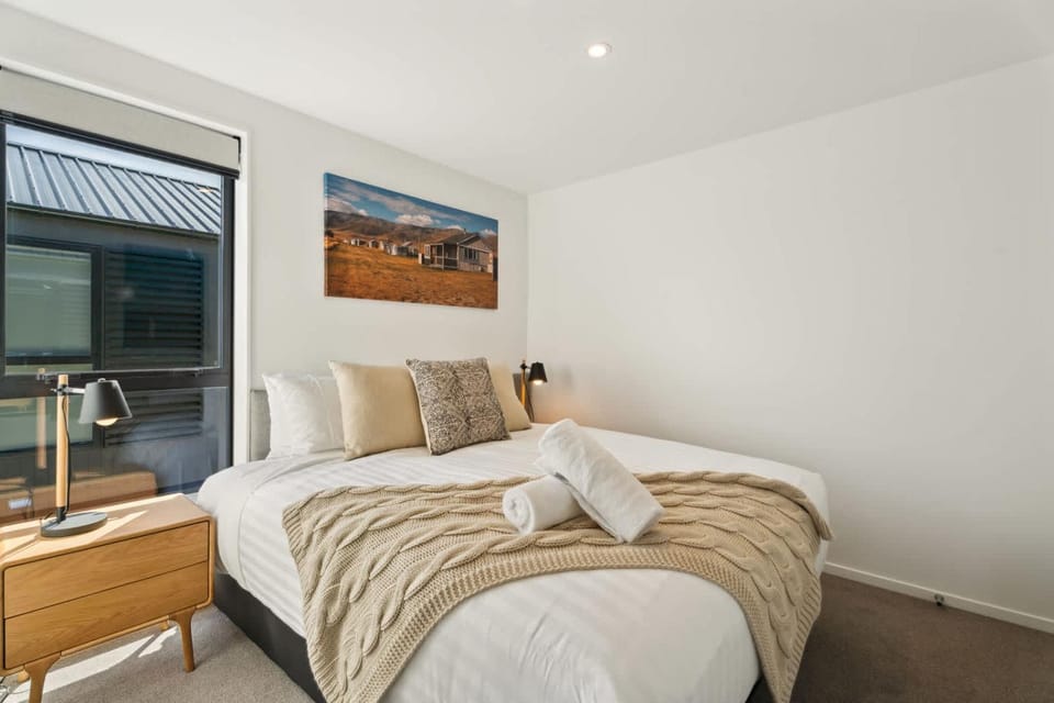 Central Haven House in Wanaka