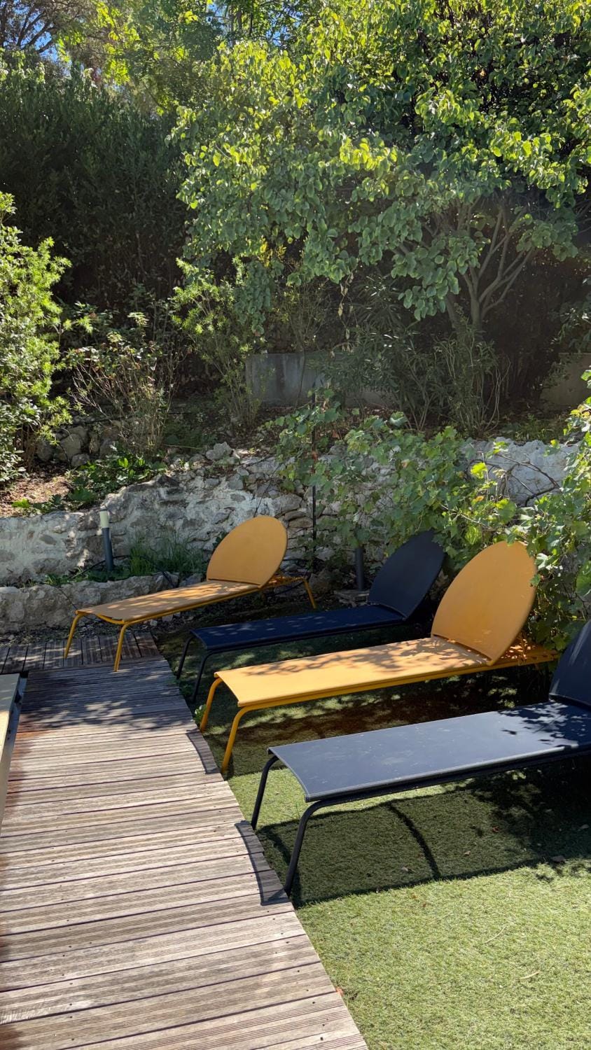 Garden, sunbed