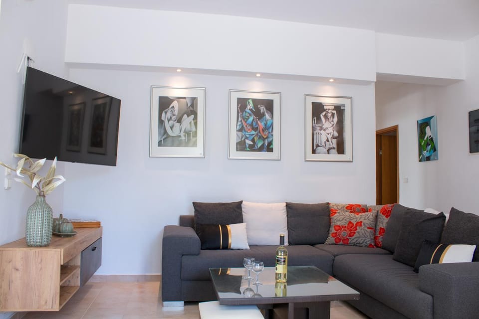 TV and multimedia, Living room