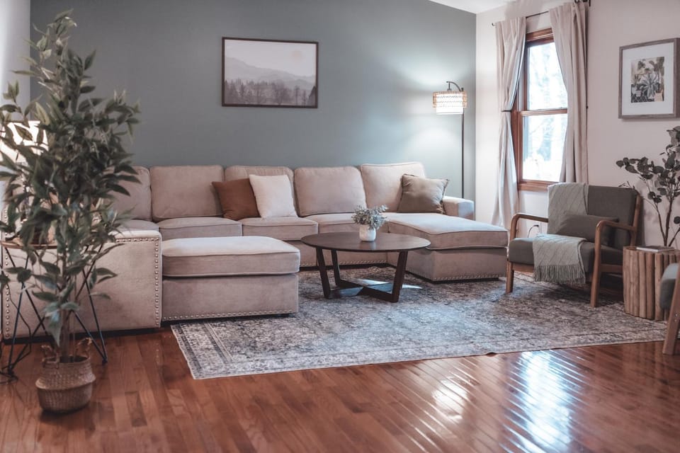 Living room, Seating area