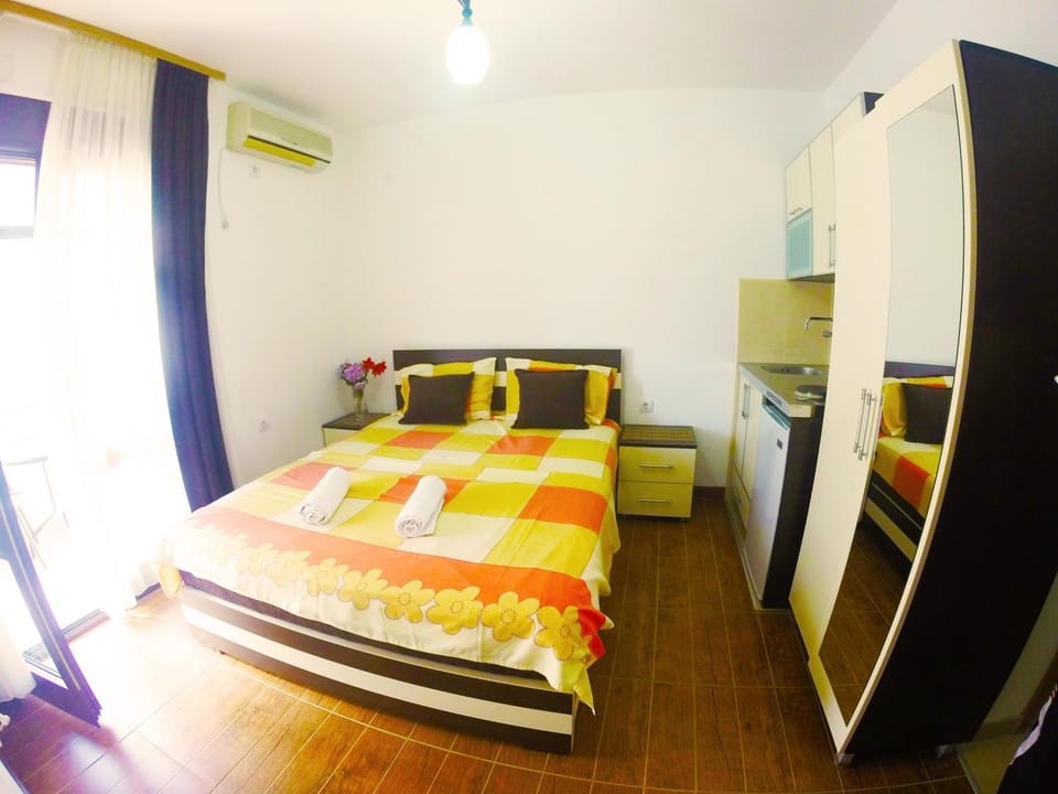 Apartmani MN Velika Plaza Stoj Apartment in Ulcinj Municipality
