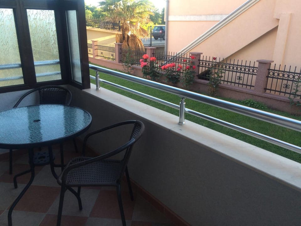 Apartmani MN Velika Plaza Stoj Apartment in Ulcinj Municipality