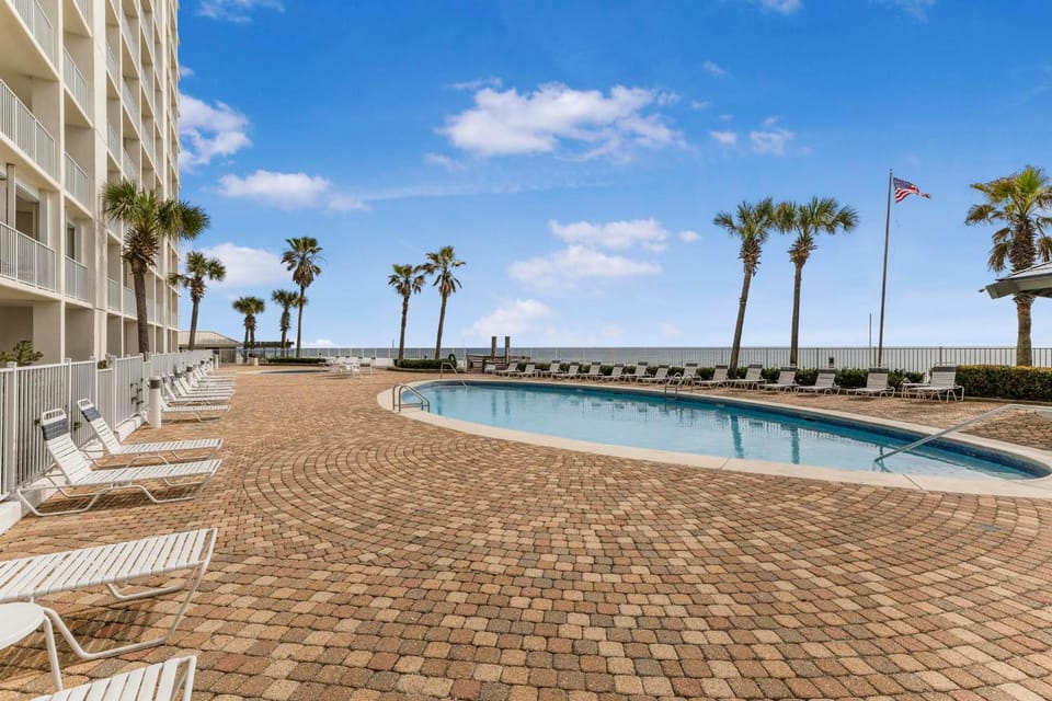 Windward Pointe 1002 by Vacation Homes Collection Apartment in Orange Beach
