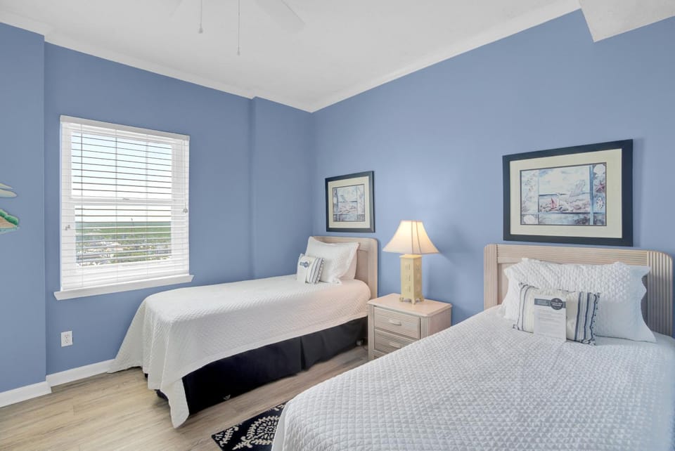 Tradewinds 1305 by Vacation Homes Collection Apartment in Orange Beach