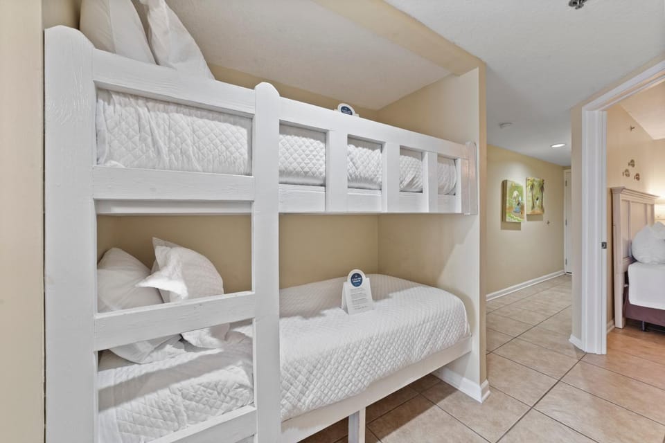 Tradewinds 1103 by Vacation Homes Collection Apartment in Orange Beach