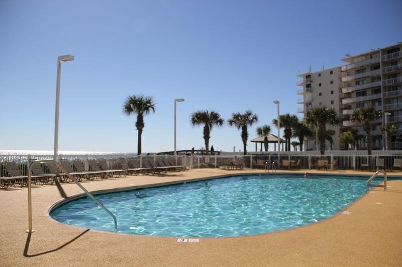 Tradewinds 1102 by Vacation Homes Collection Apartment in Orange Beach