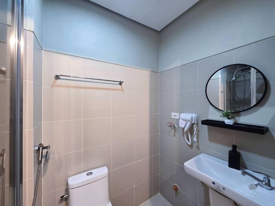 1BR Condotel with Balcony at FAME Residences #FM59 Apartment in Mandaluyong