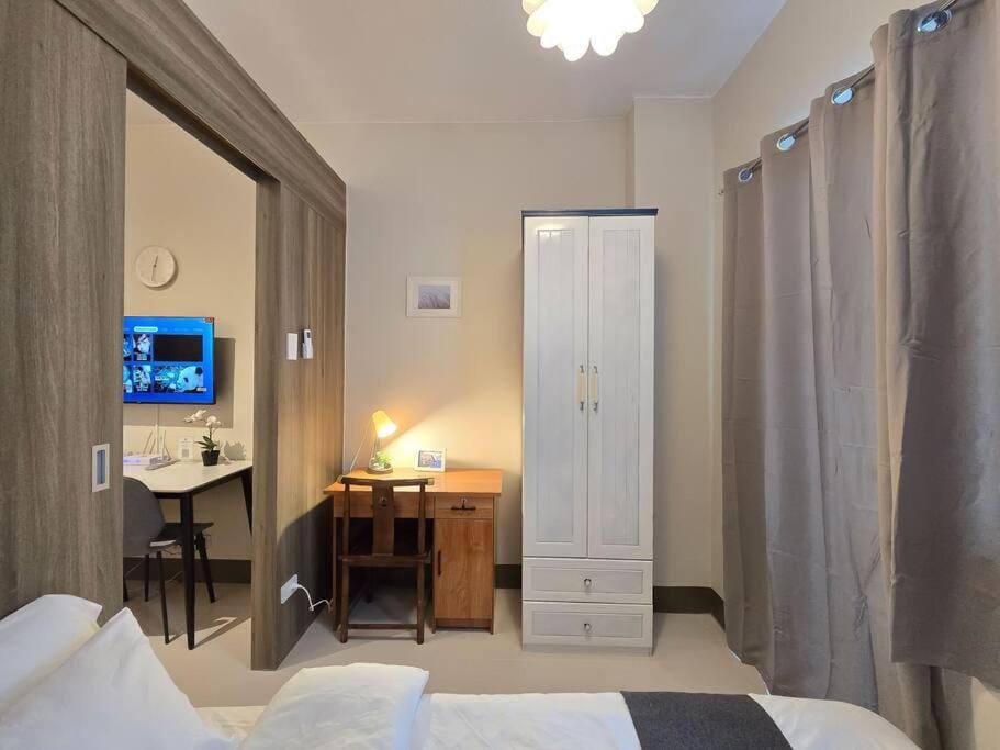 1BR Condotel with Balcony at FAME Residences #FM60 Apartment in Mandaluyong