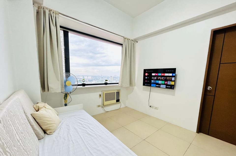 Budget Twin-1Bedroom at Ace Suites Apartment in Mandaluyong
