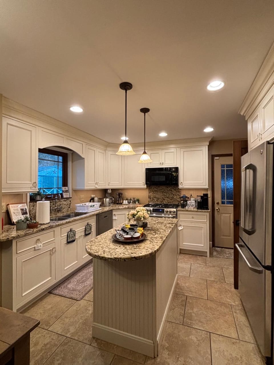 Bluegrass Resort - Nature rich escape, Between the Creation & ARK, Fully equipped kitchen, Pet friendly, Fire pit House in Indiana