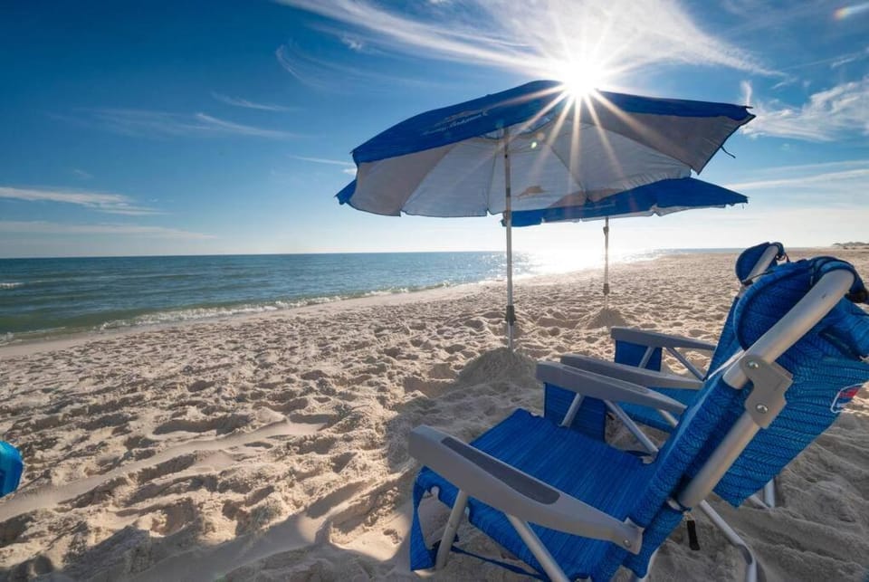 *Sugar Beach 323 by Vacation Homes Collection Apartment in Orange Beach