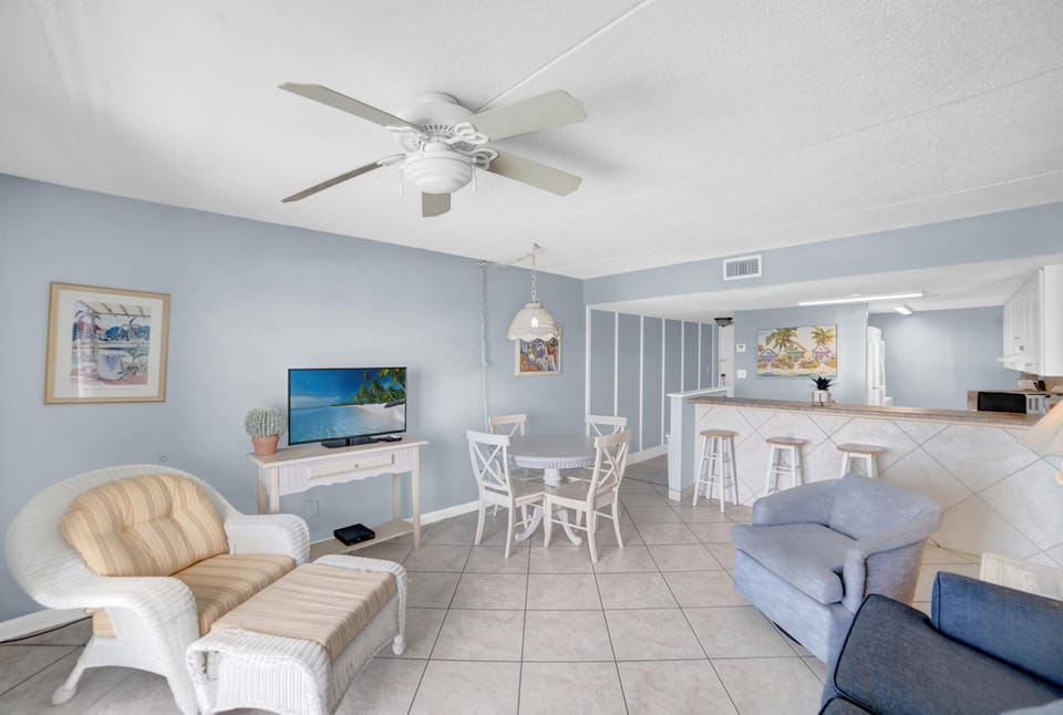 Sugar Beach 245 by Vacation Homes Collection Apartment in Orange Beach