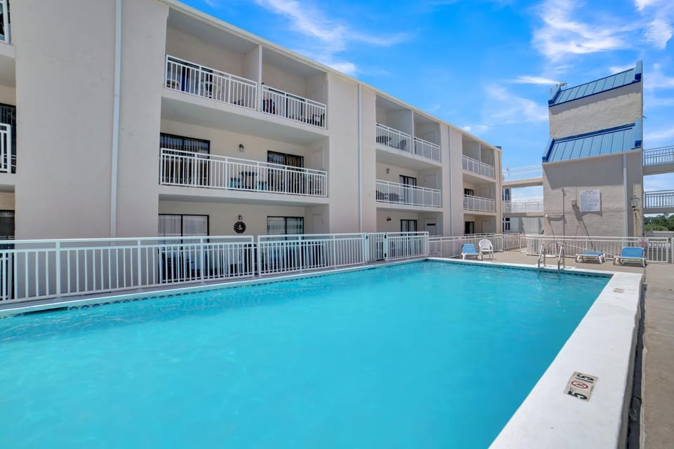 Sugar Beach 140 by Vacation Homes Collection Apartment in Orange Beach