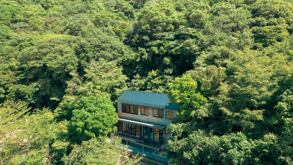 Property building, Day, Natural landscape, Garden, Garden view