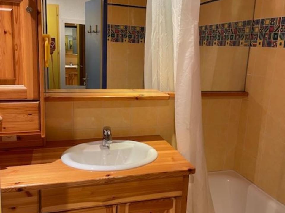 Les Menuires - Appart 4 pers, 32m², Wifi, Animaux admis - FR-1-574-72 Apartment in Les Allues