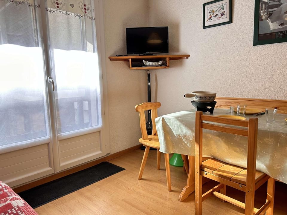 Studio à Risoul 1850, 4 couchages, proche pistes - FR-1-330-584 Apartment in Piedmont