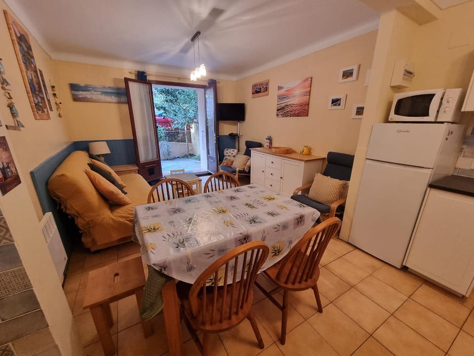 Charmant appartement avec terrasse à Collioure - FR-1-309-484 Apartment in Collioure
