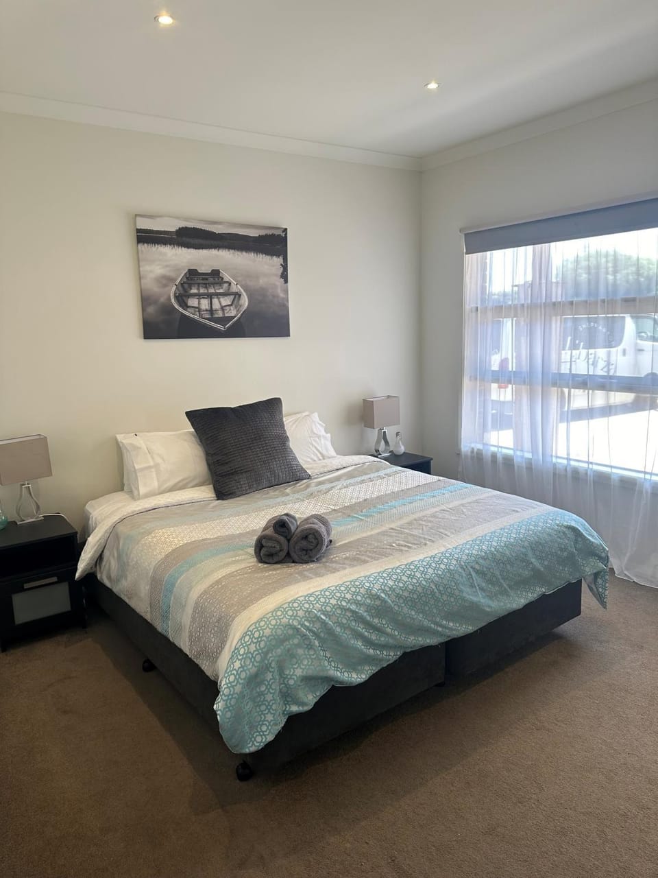 L'barza Delightful Family Townhouse with courtyard - 3 bedrooms Apartment in Shepparton