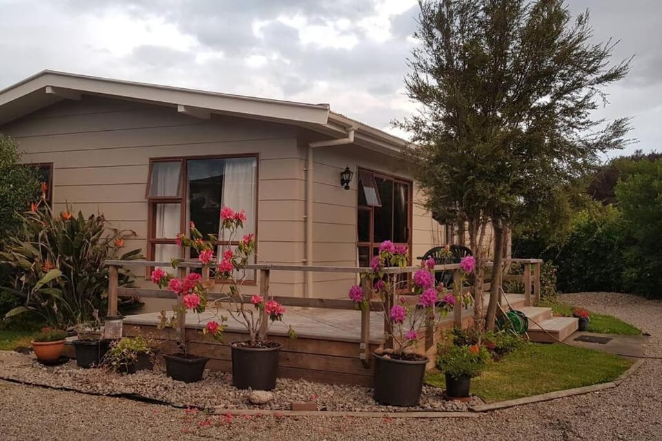 Home from Home in Ruby Bay House in Tasman District, Tasman, New Zealand