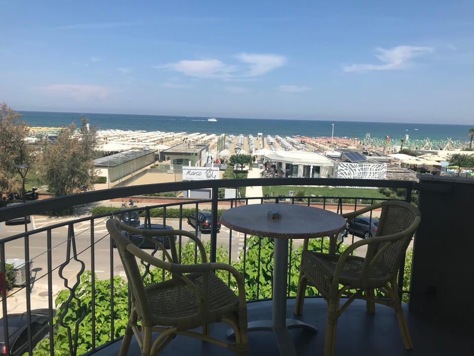 Hotel Moderno - Bed & Breakfast Hotel in Cervia