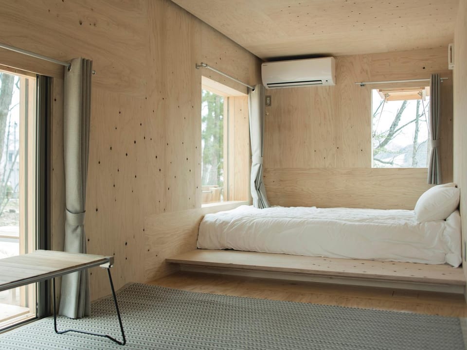 Bed, Photo of the whole room, air conditioner