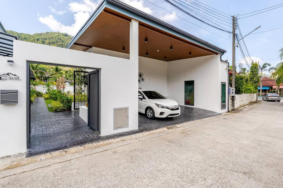 Property building, Day, Parking