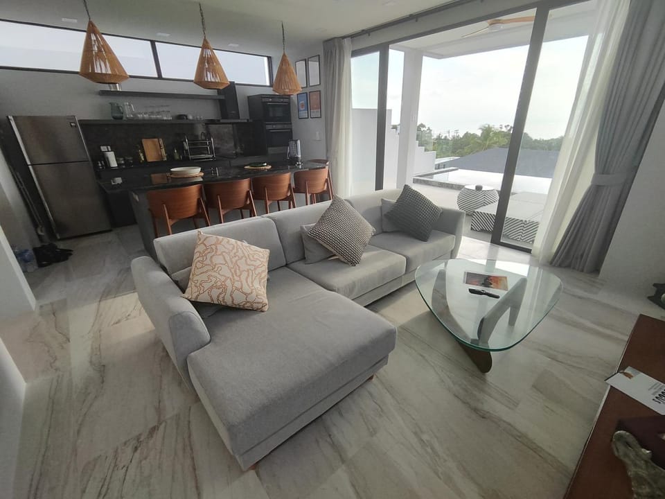 Patio, Kitchen or kitchenette, Living room, Dining area, Sea view
