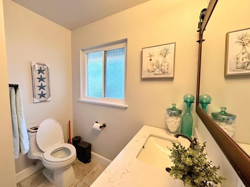 Relaxing 3-room Apartment with yard pool, Near Santana Row-No Party- Apartment in San Jose