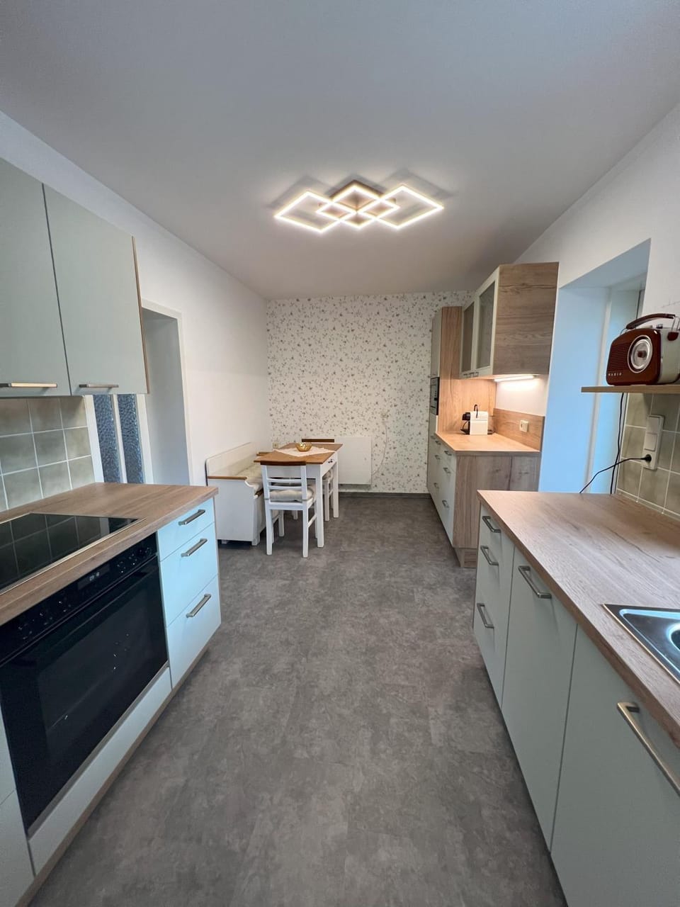 Kitchen or kitchenette, Kitchen or kitchenette